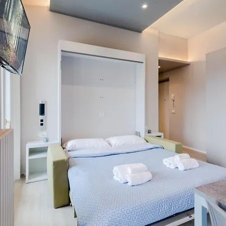 Tower - By Host4u Lejlighed Pavia