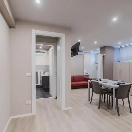 Apartment Tower - By Host4u Pavia