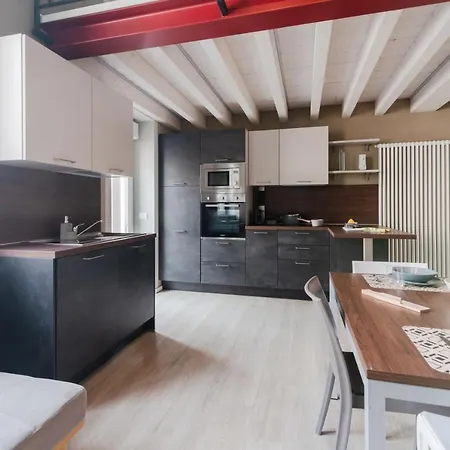 Tower - By Host4u Apartment *