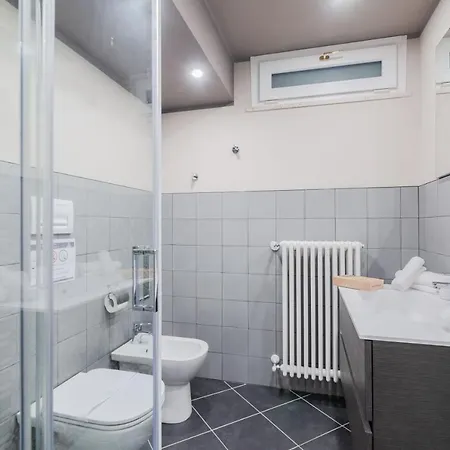 Apartment Tower - By Host4u Pavia