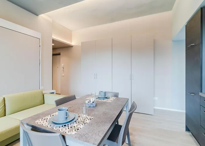 Apartman Tower - By Host4u Pavia